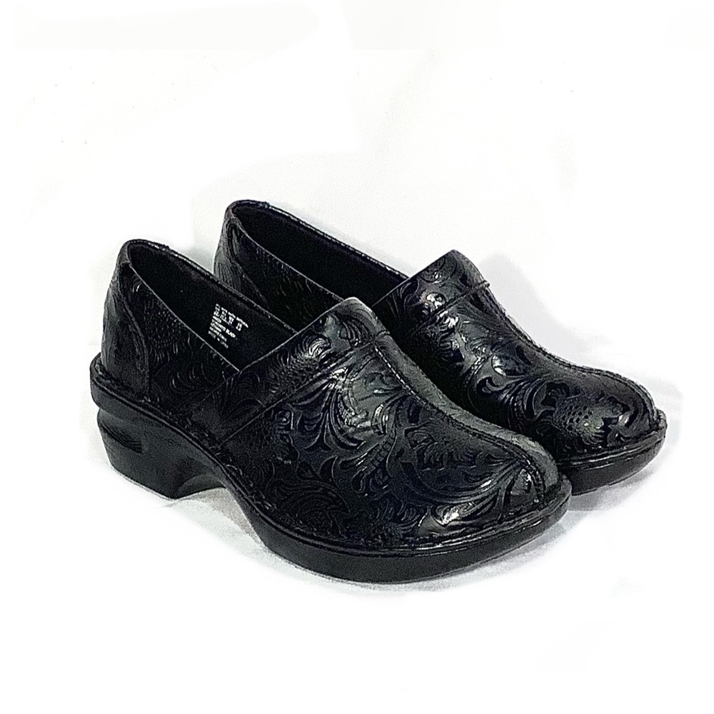 Thom McAn | Women’s Toronto Black Clogs
